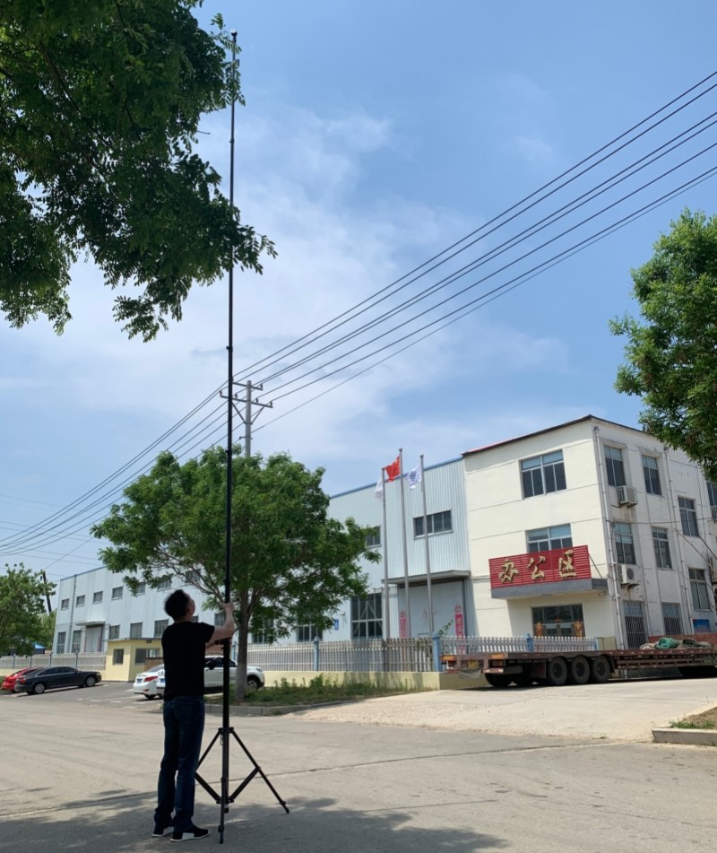 camera pole